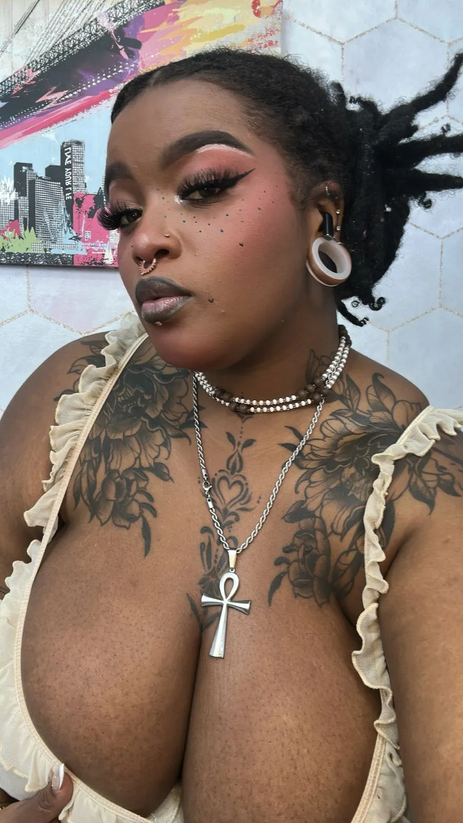 Live sex webcam photo for LaylaCummingss #8134000