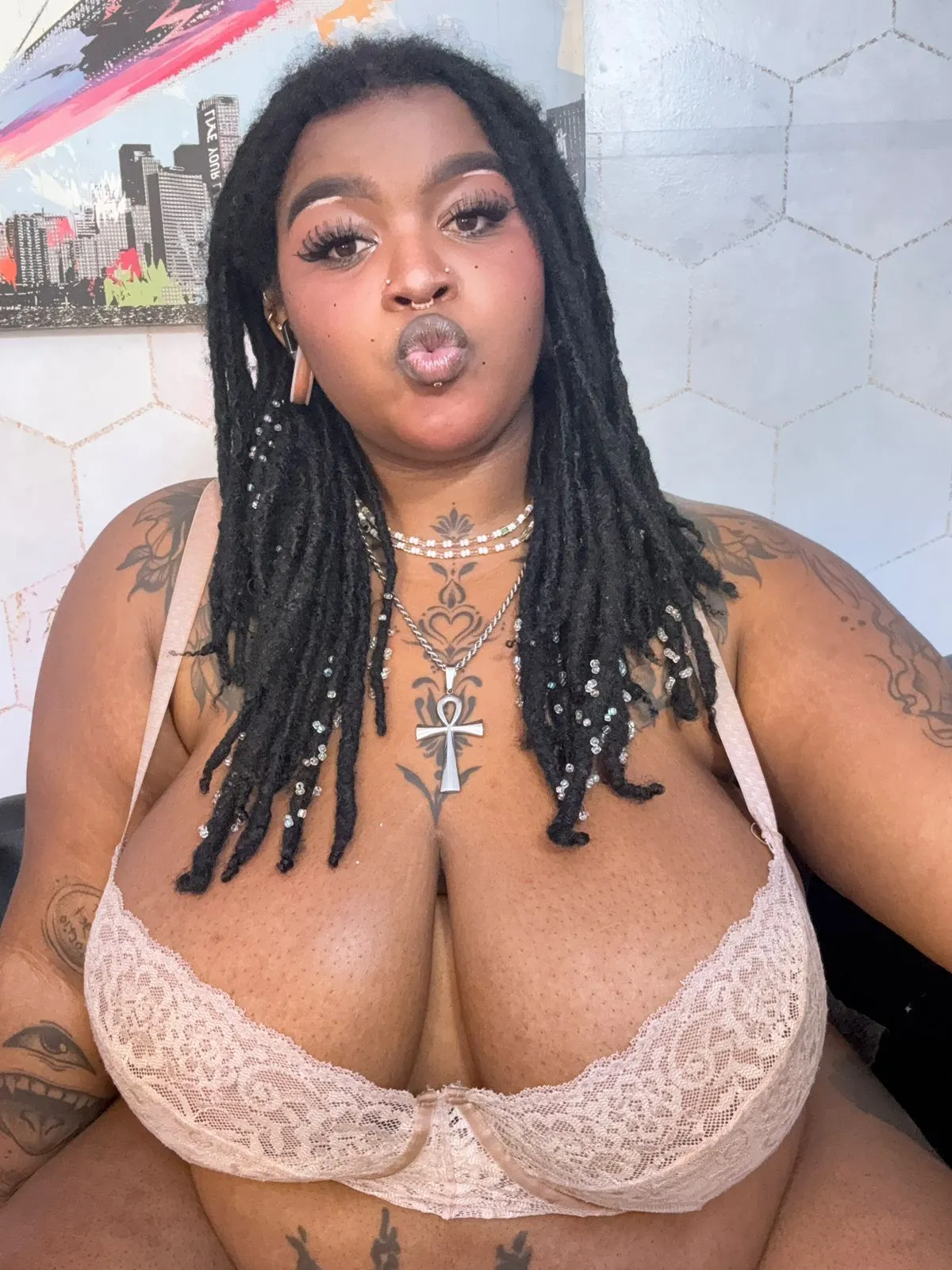 Live sex webcam photo for LaylaCummingss #8470553