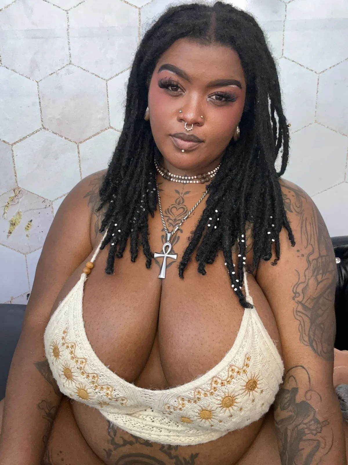 Live sex webcam photo for LaylaCummingss #7981103