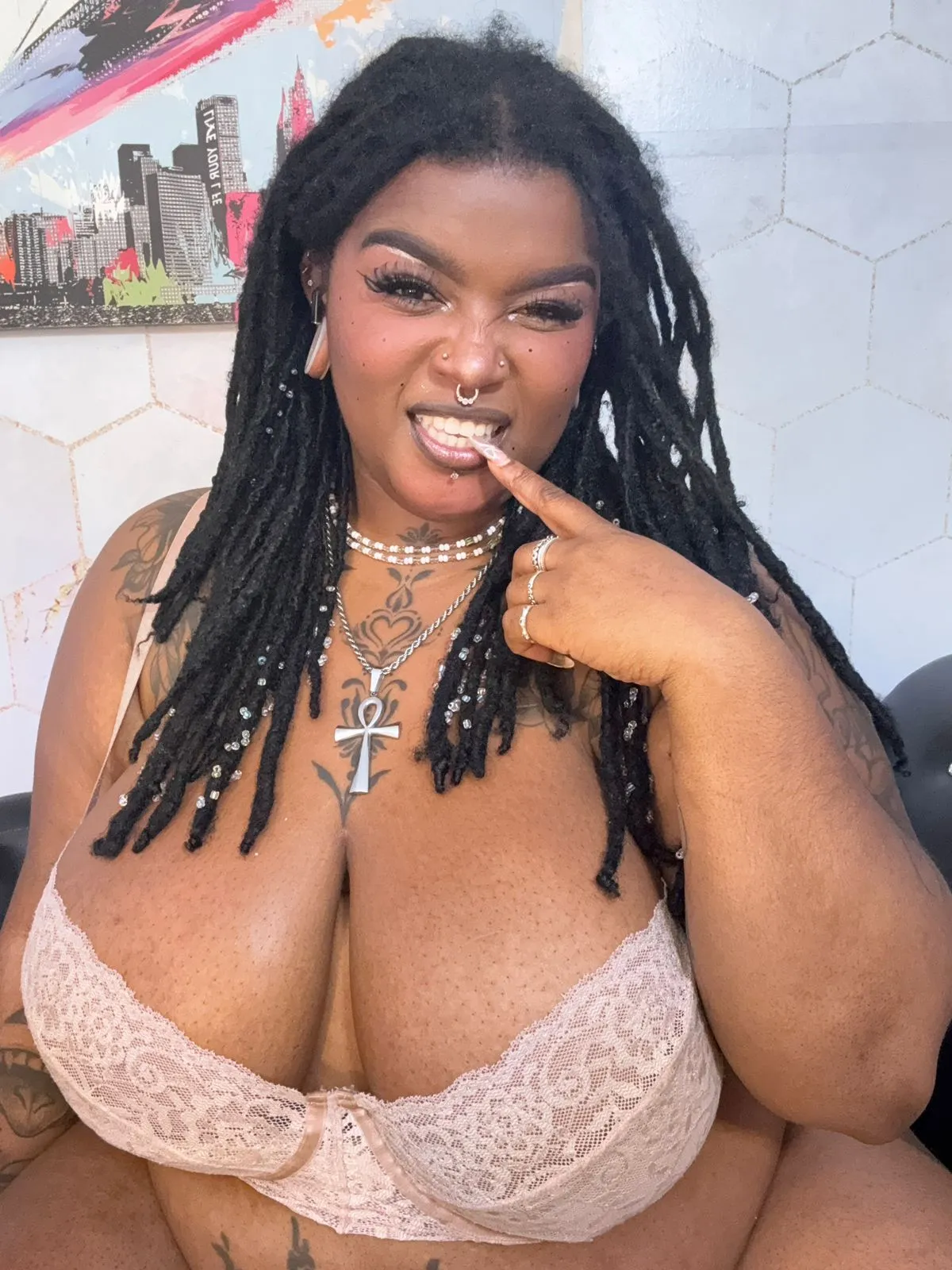 Live sex webcam photo for LaylaCummingss #8470555