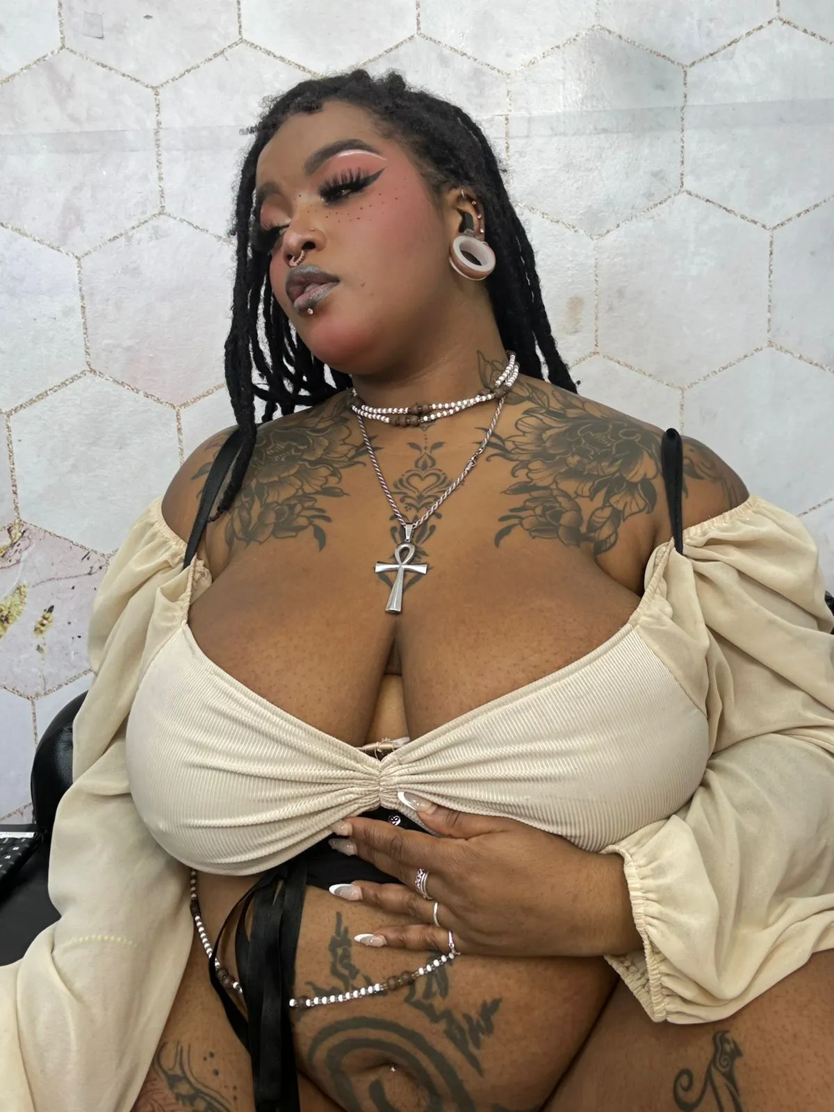 Live sex webcam photo for LaylaCummingss #8139007