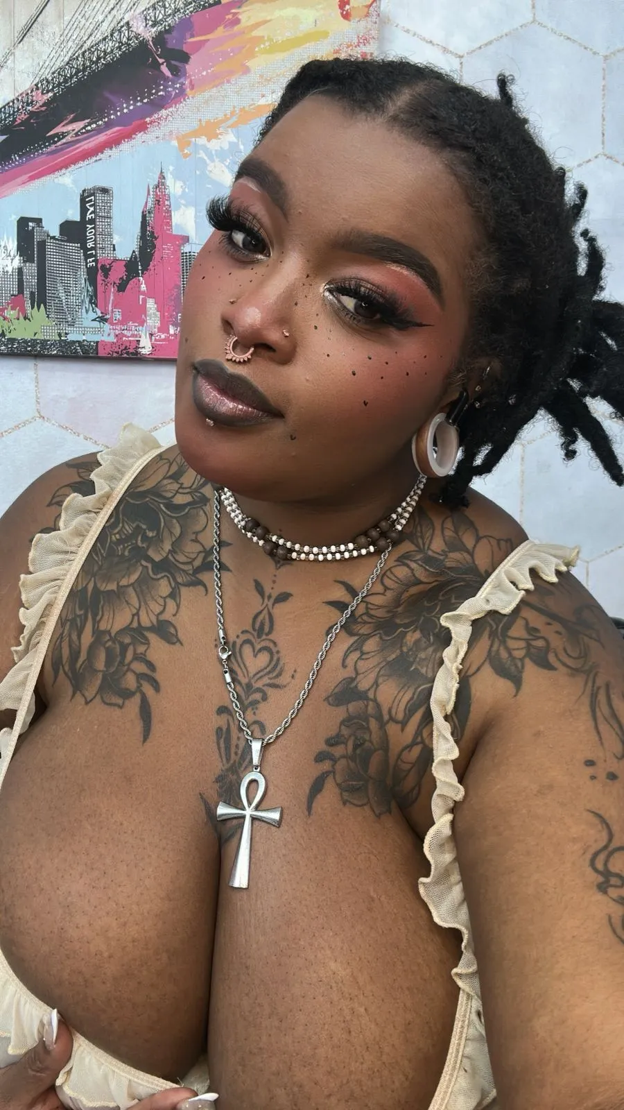 Live sex webcam photo for LaylaCummingss #8134003
