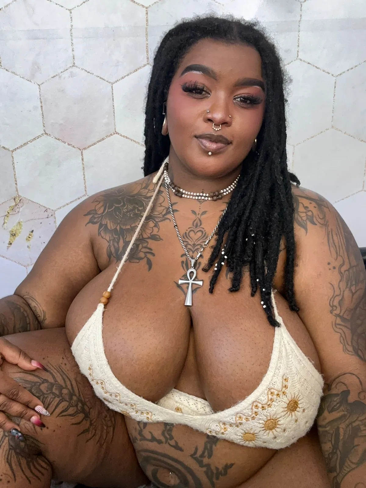 Live sex webcam photo for LaylaCummingss #7981104