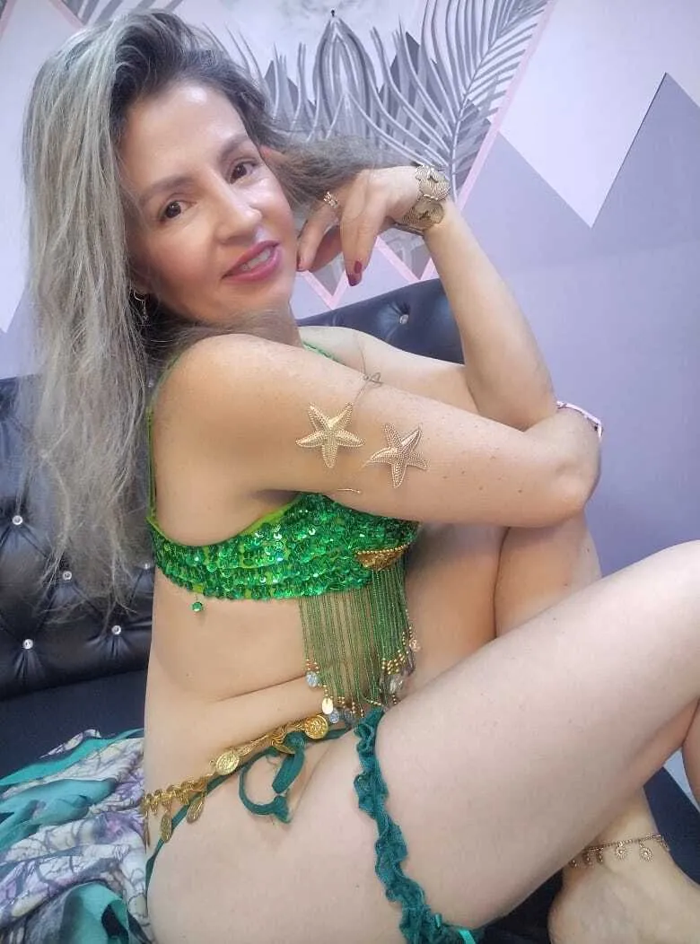 Live sex webcam photo for KendalBuster #8259056