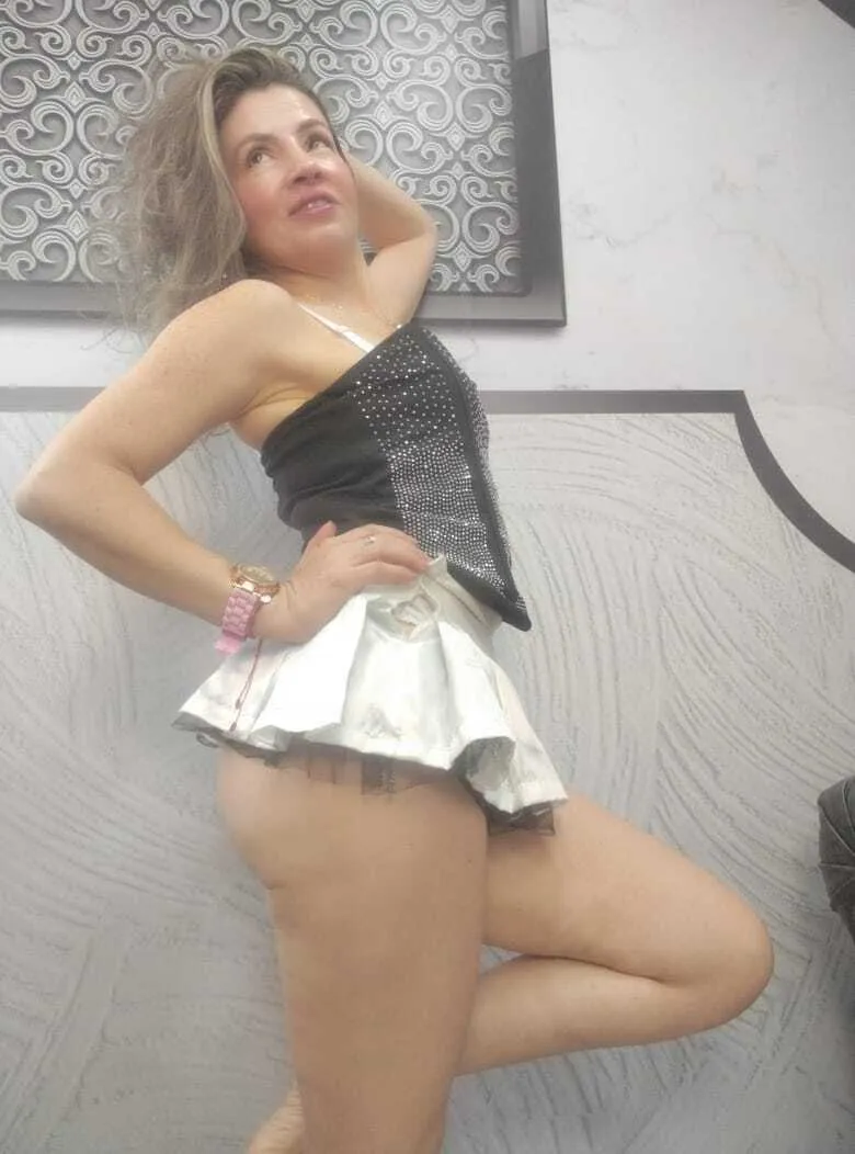 Live sex webcam photo for KendalBuster #8170236