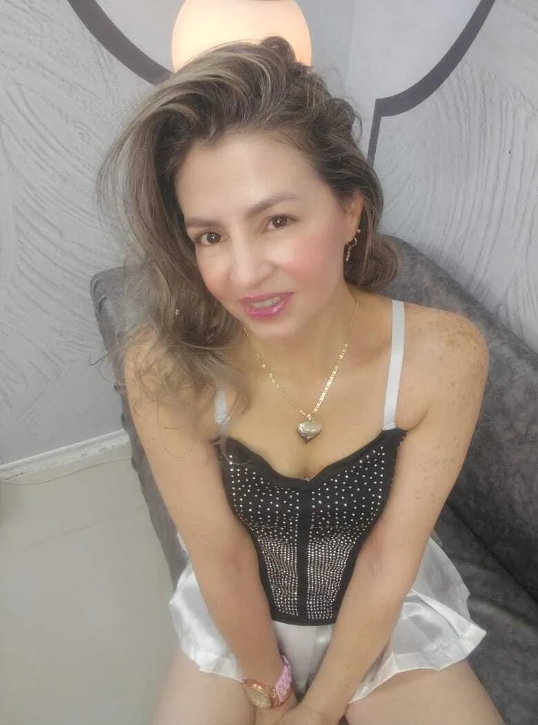 Live sex webcam photo for KendalBuster #8172470