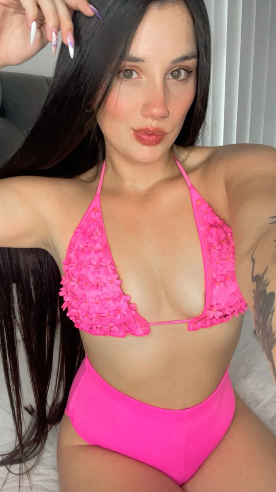 Live sex webcam photo for CaroliinaFerrer #8163225