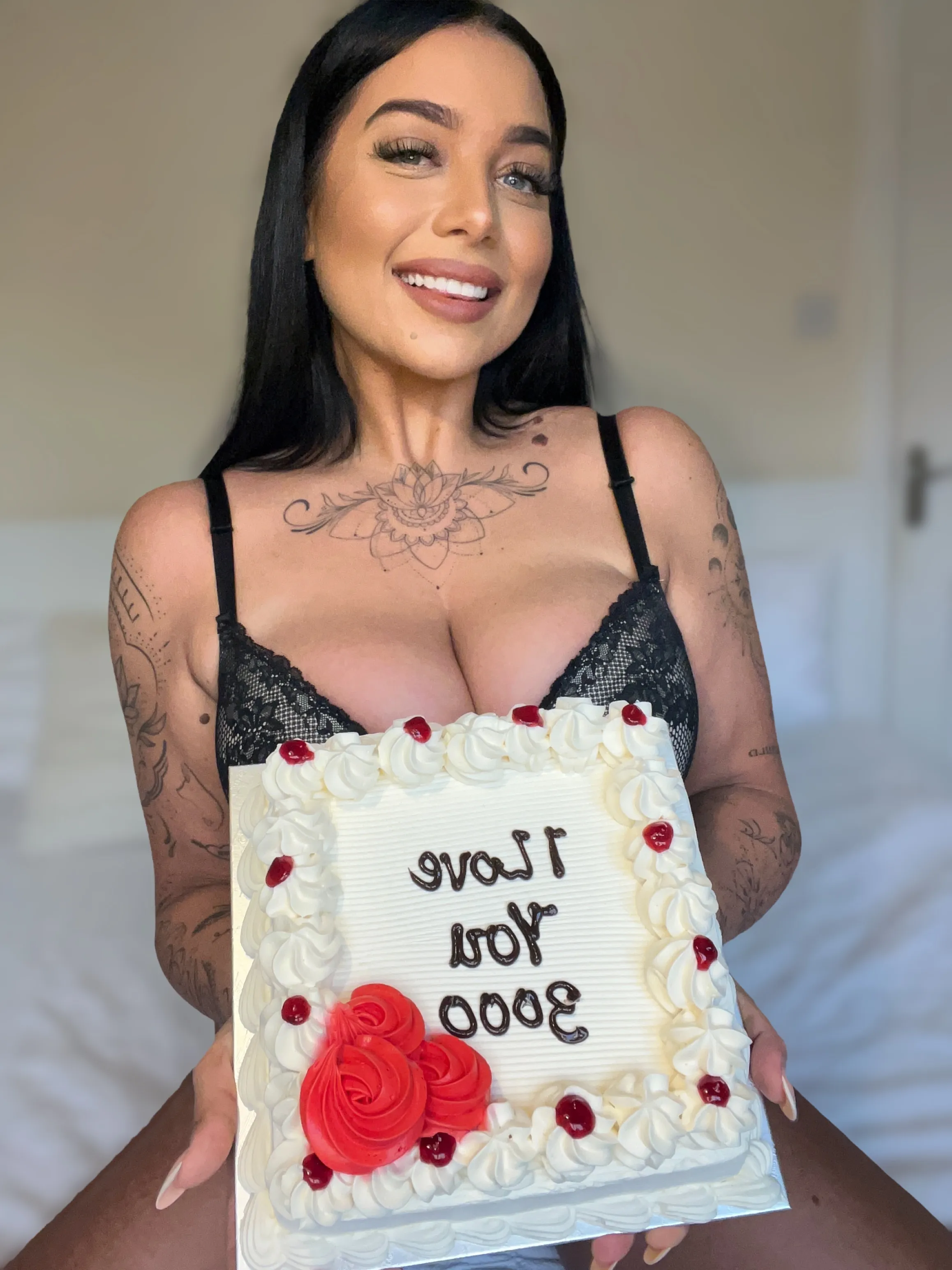 Live sex webcam photo for Your_Tatted_Amy #8428386
