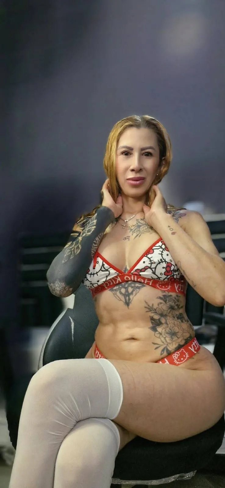 Live sex webcam photo for Ladyy_Scarlett #8737175