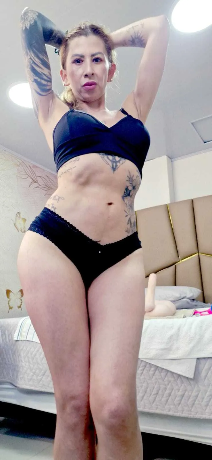 Live sex webcam photo for Ladyy_Scarlett #8193609