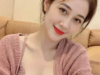 Live sex webcam photo for MinaBeii #8652108