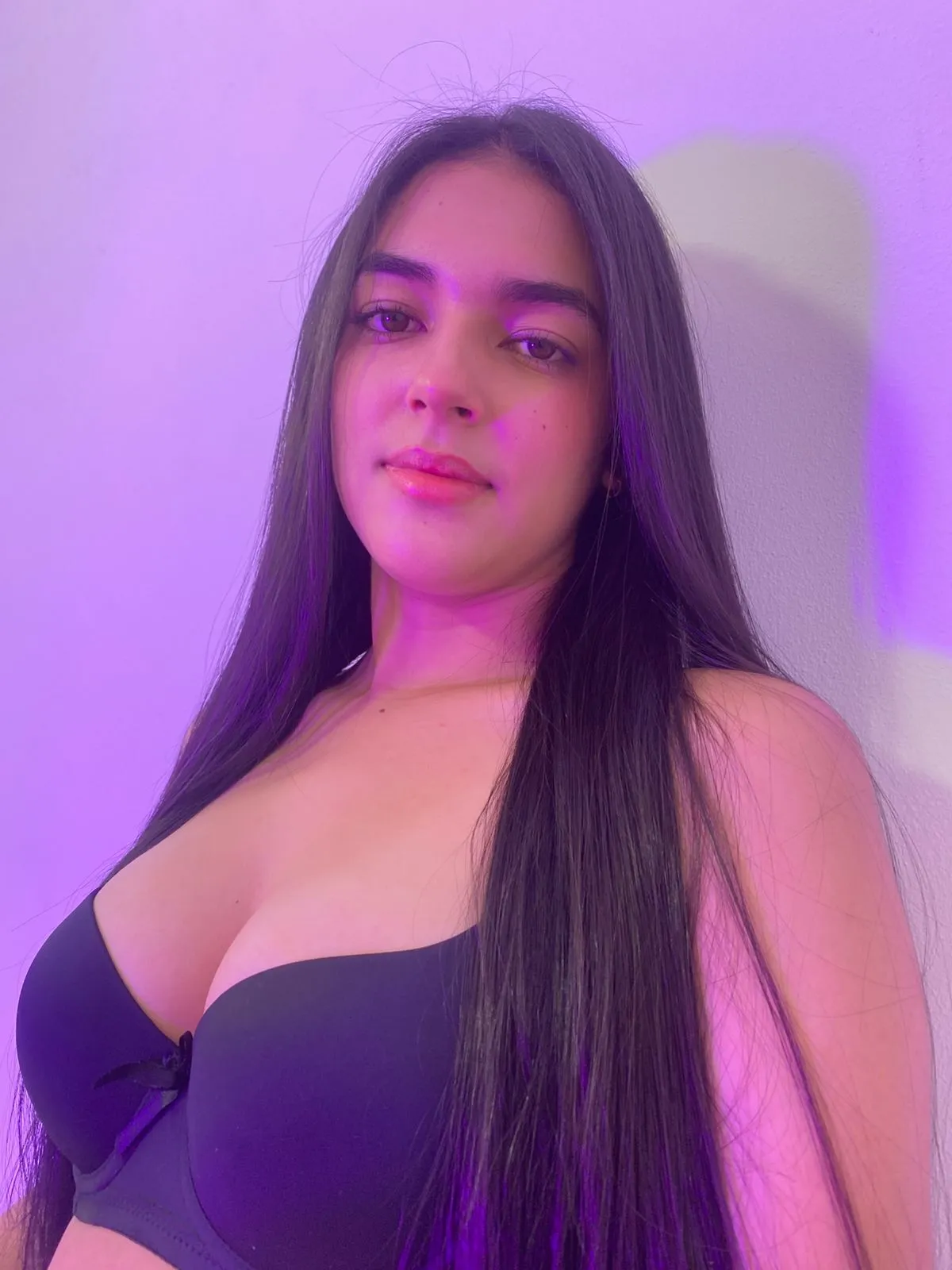 Live sex webcam photo for CelesteeHilton #7856136