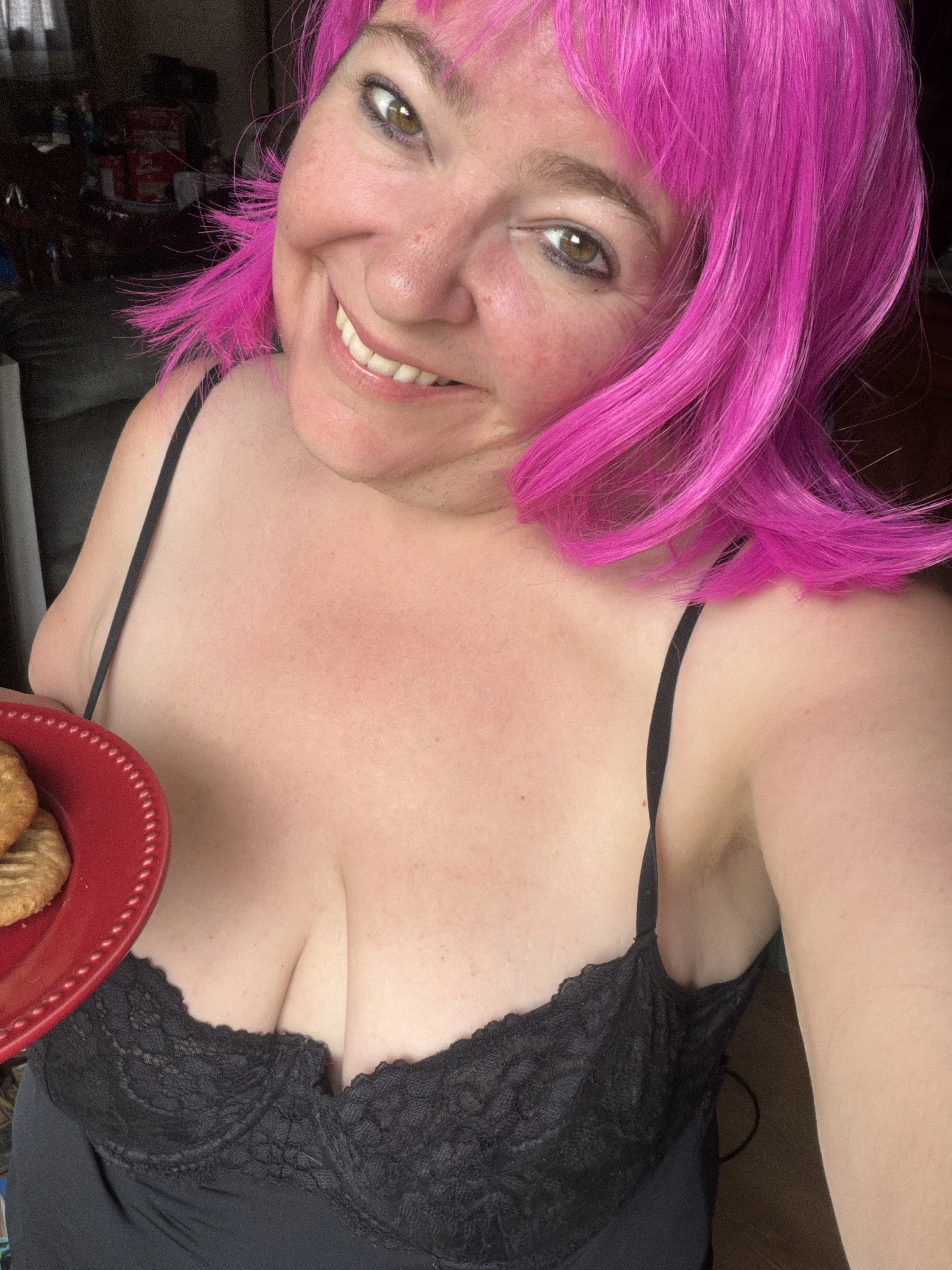 Live sex webcam photo for Sexy99Fox #8718785