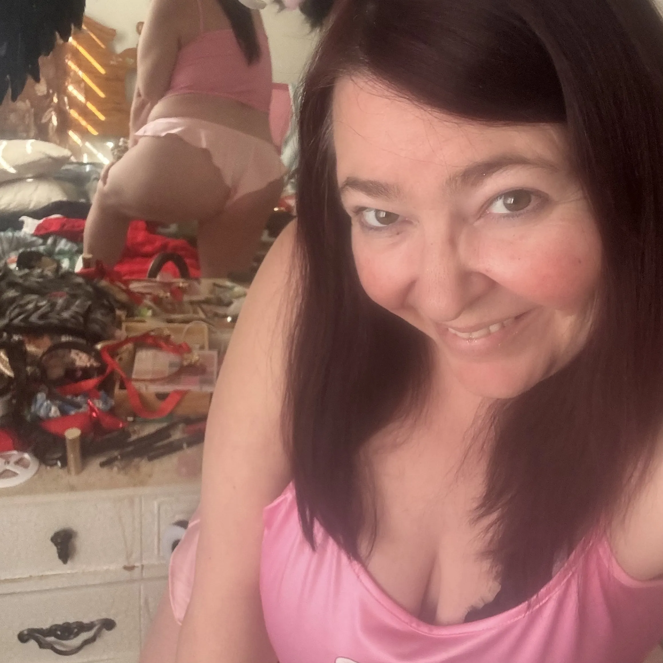 Live sex webcam photo for Sexy99Fox #8327286