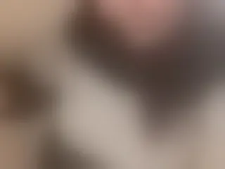 Live sex webcam photo for Sexy99Fox #8362119