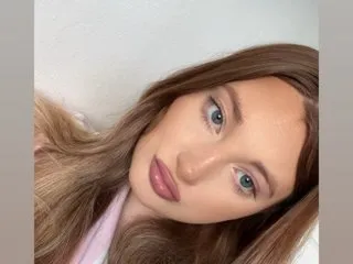 Live sex webcam photo for BritishBeckyXX #8588667