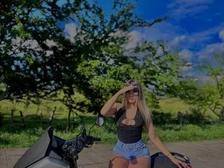 Live sex webcam photo for Aurora_GB #8044658