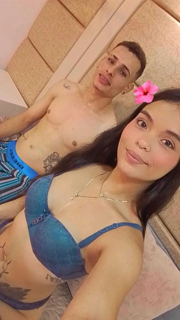 Live sex webcam photo for Darly_AndDixon #8446475