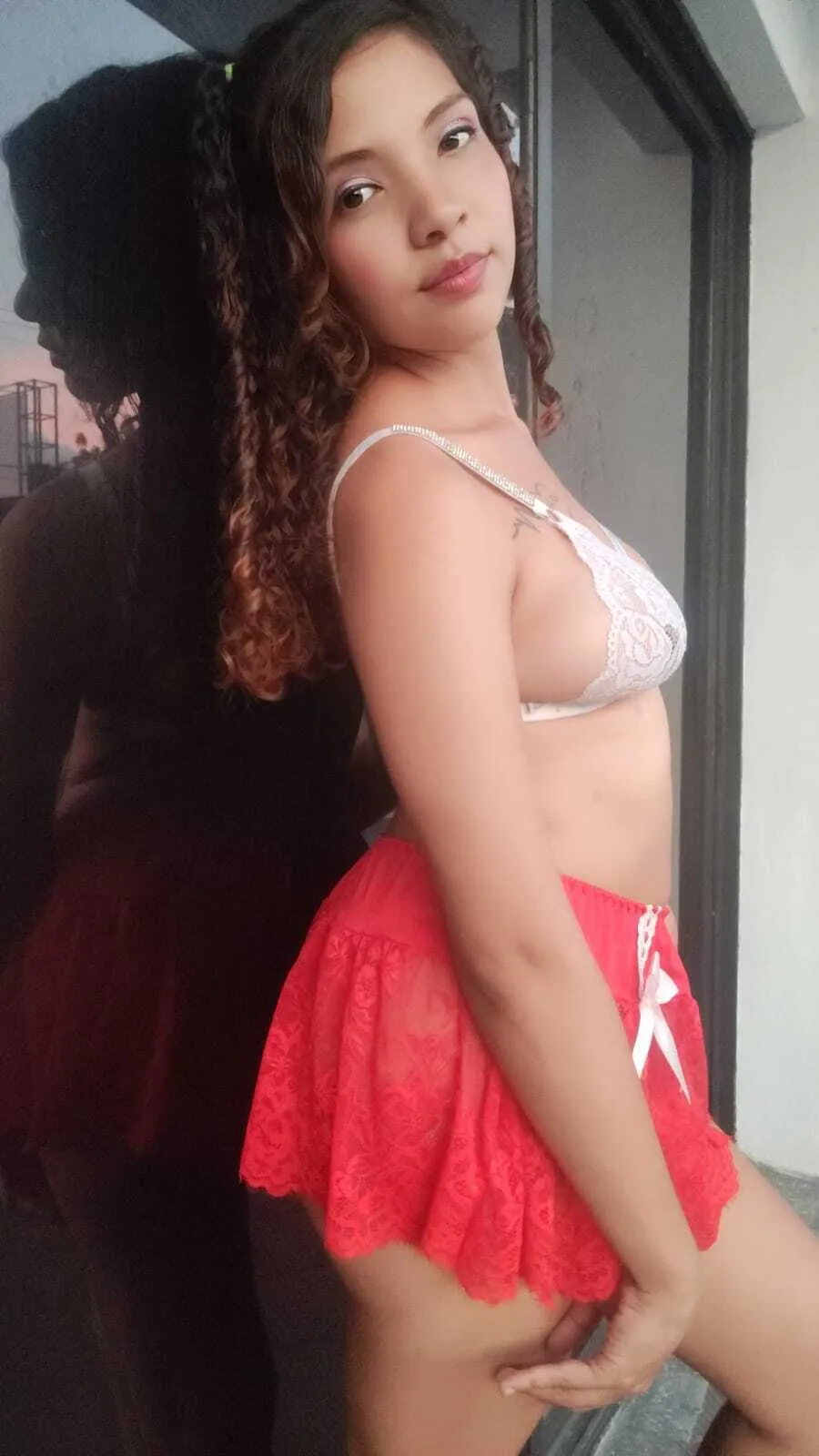 Live sex webcam photo for nellmilk #8533060