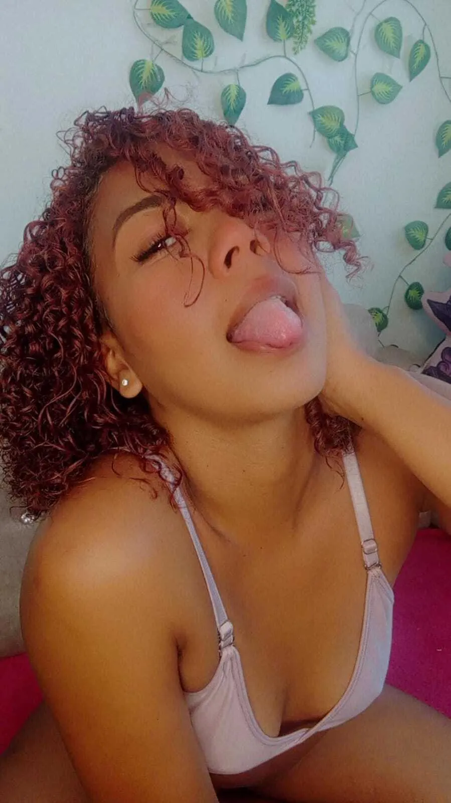 Live sex webcam photo for AdairaWealth #7974273