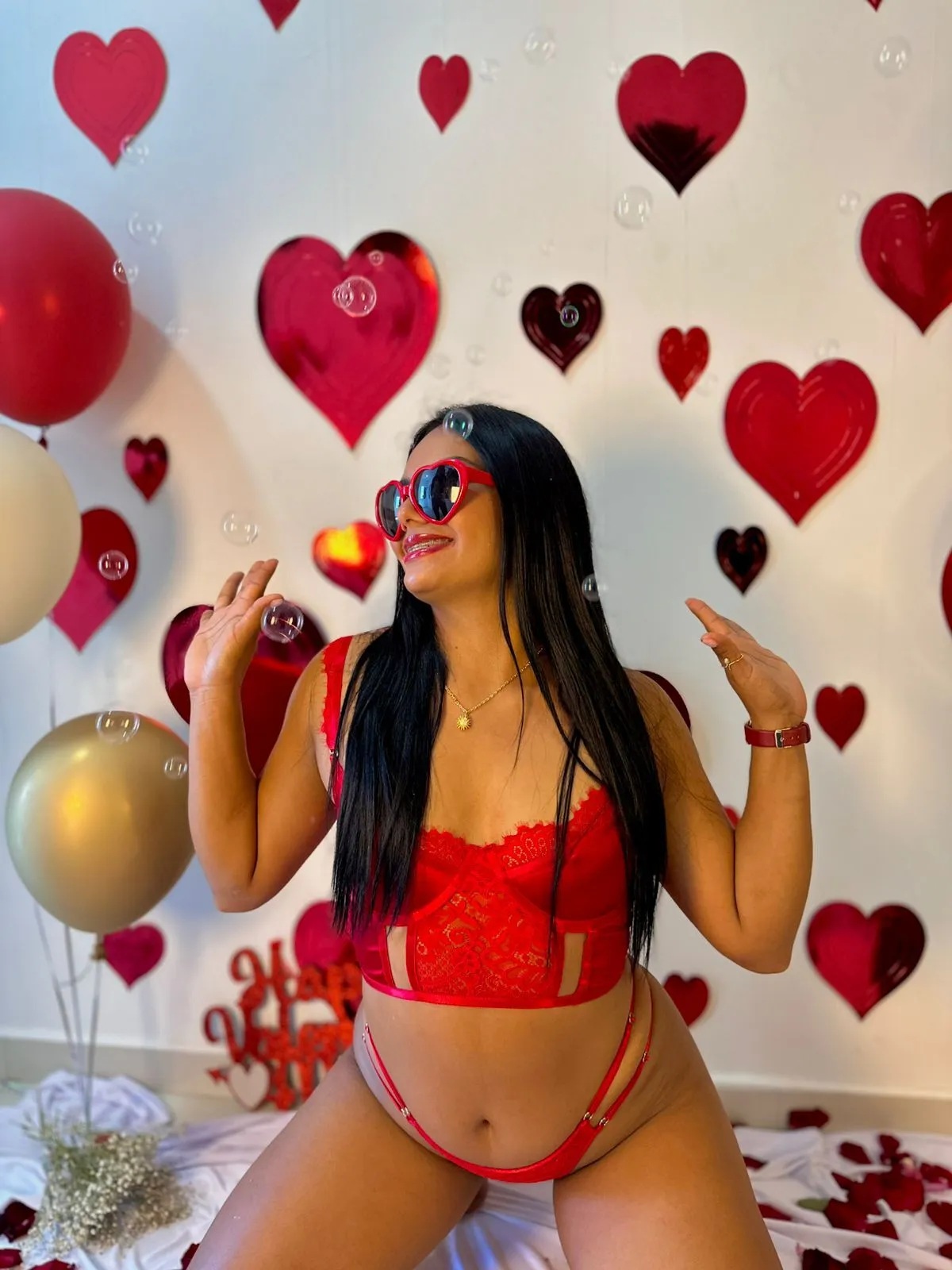 Live sex webcam photo for LyaSweetxx #8324335