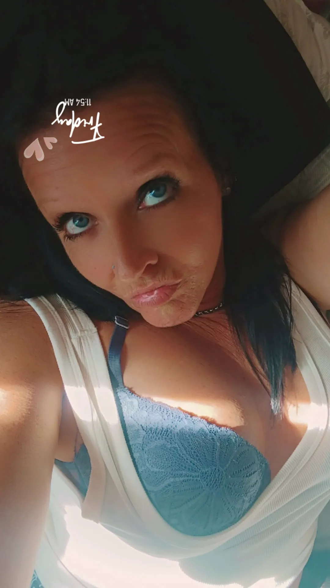 Live sex webcam photo for FeleciaFox #8440953