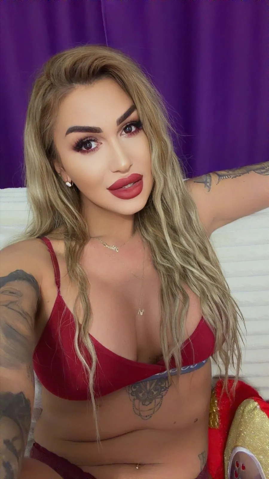 Live sex webcam photo for Nicol2Naya #8528869