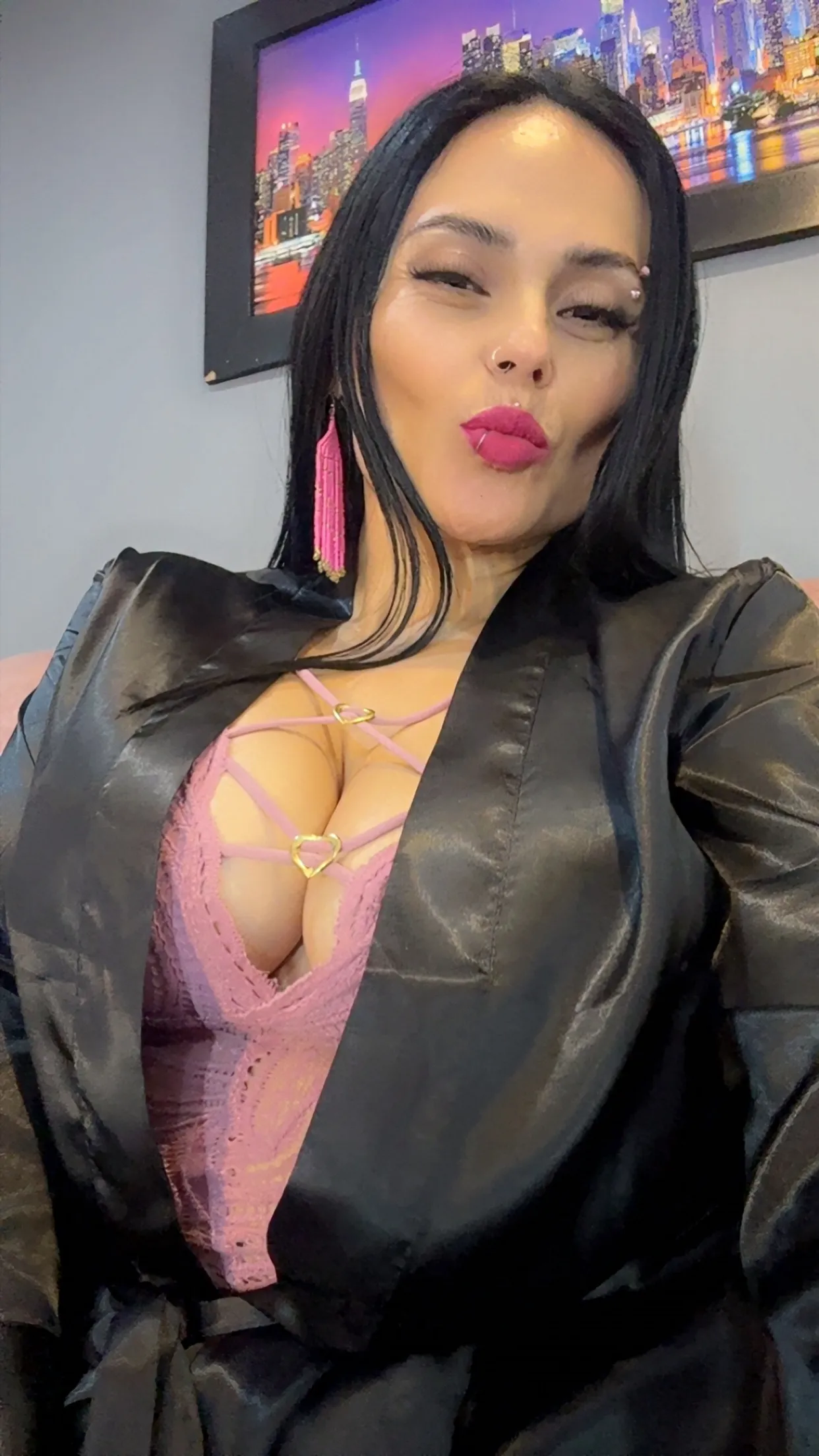 Live sex webcam photo for CharlotteCottin #8261639