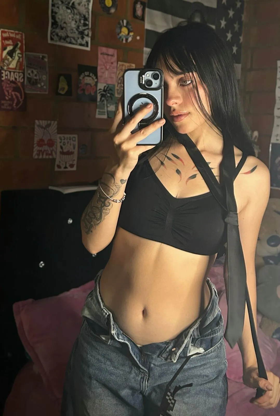 Live sex webcam photo for ScarlettSaphire #8545275