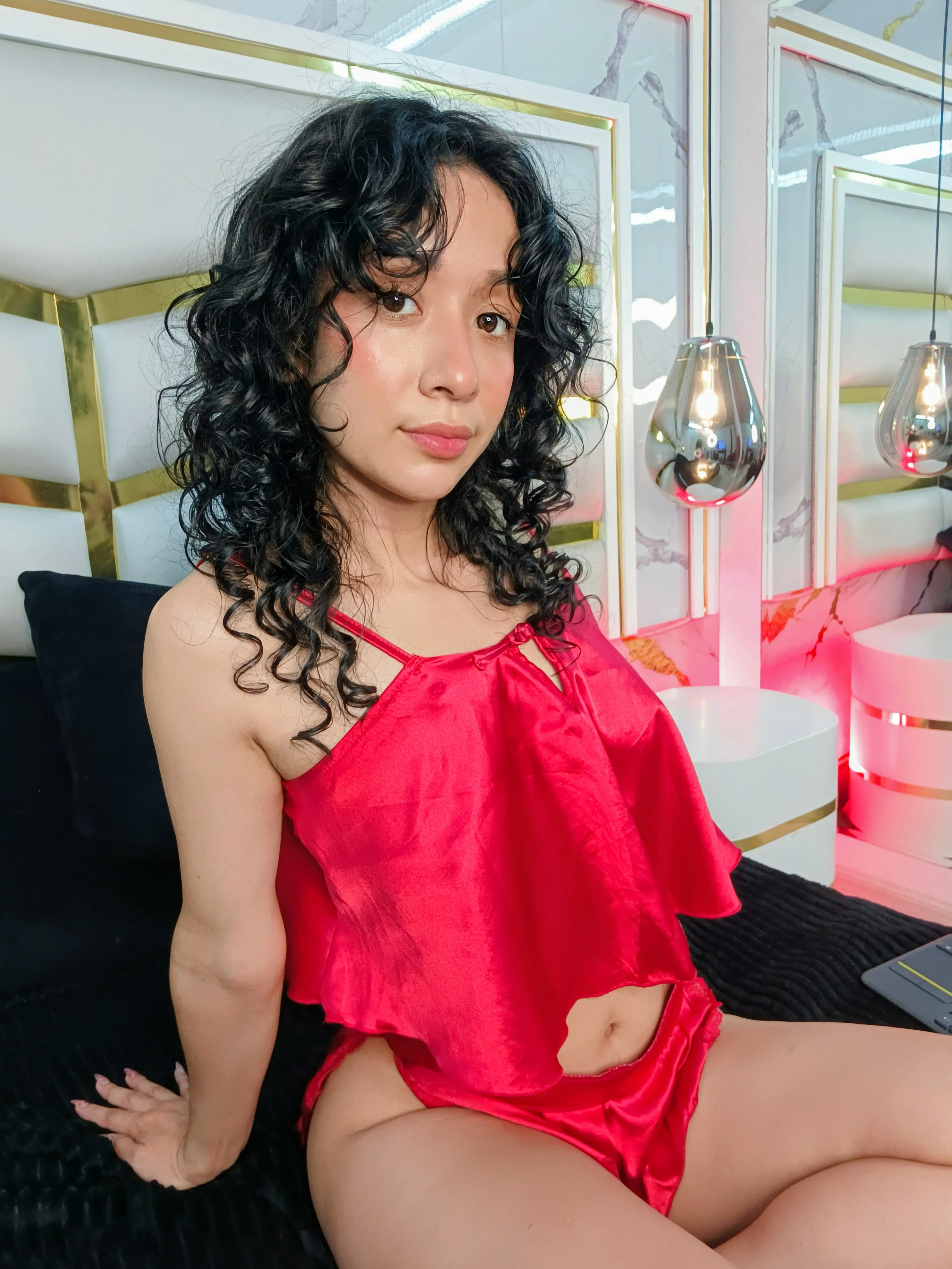 Live sex webcam photo for LuisaMarquez #8435447