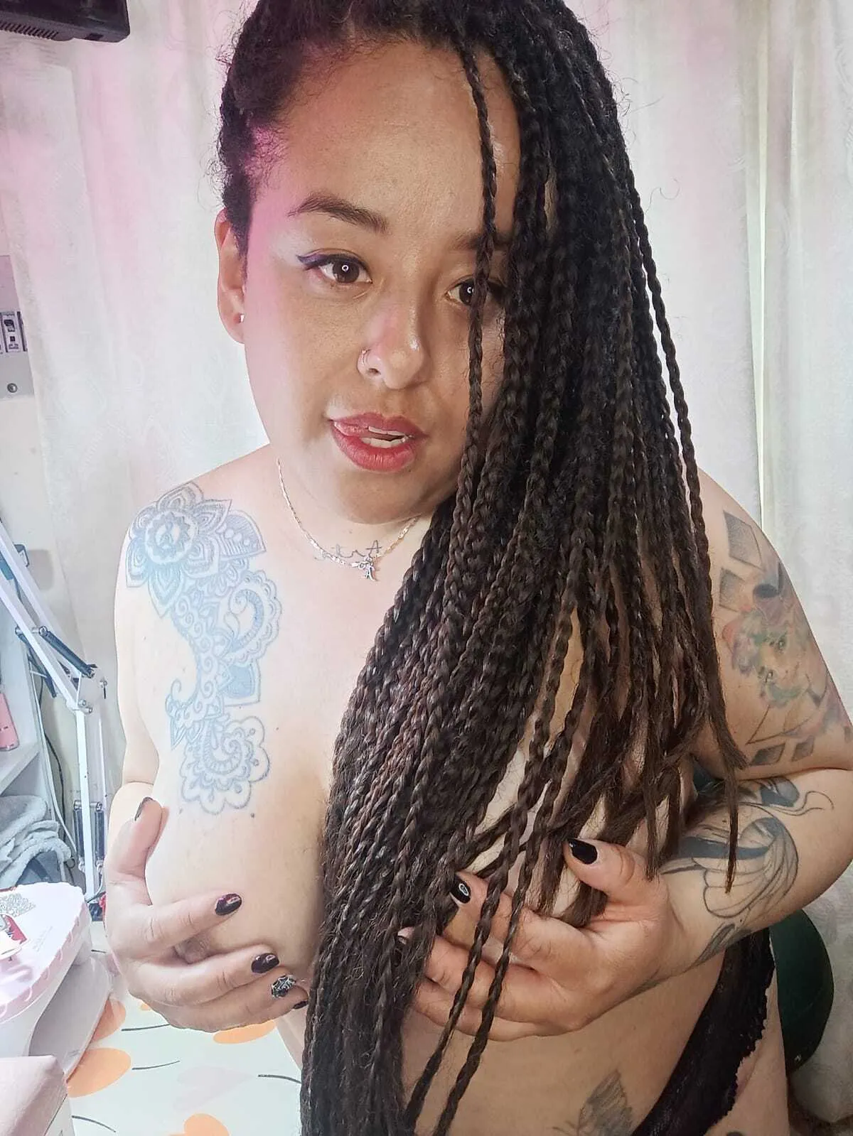 Live sex webcam photo for SalmaVegaLm #8014358