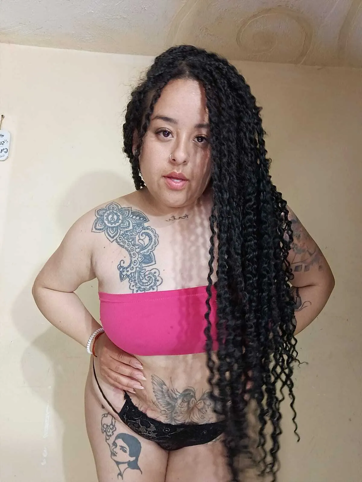 Live sex webcam photo for SalmaVegaLm #8256041