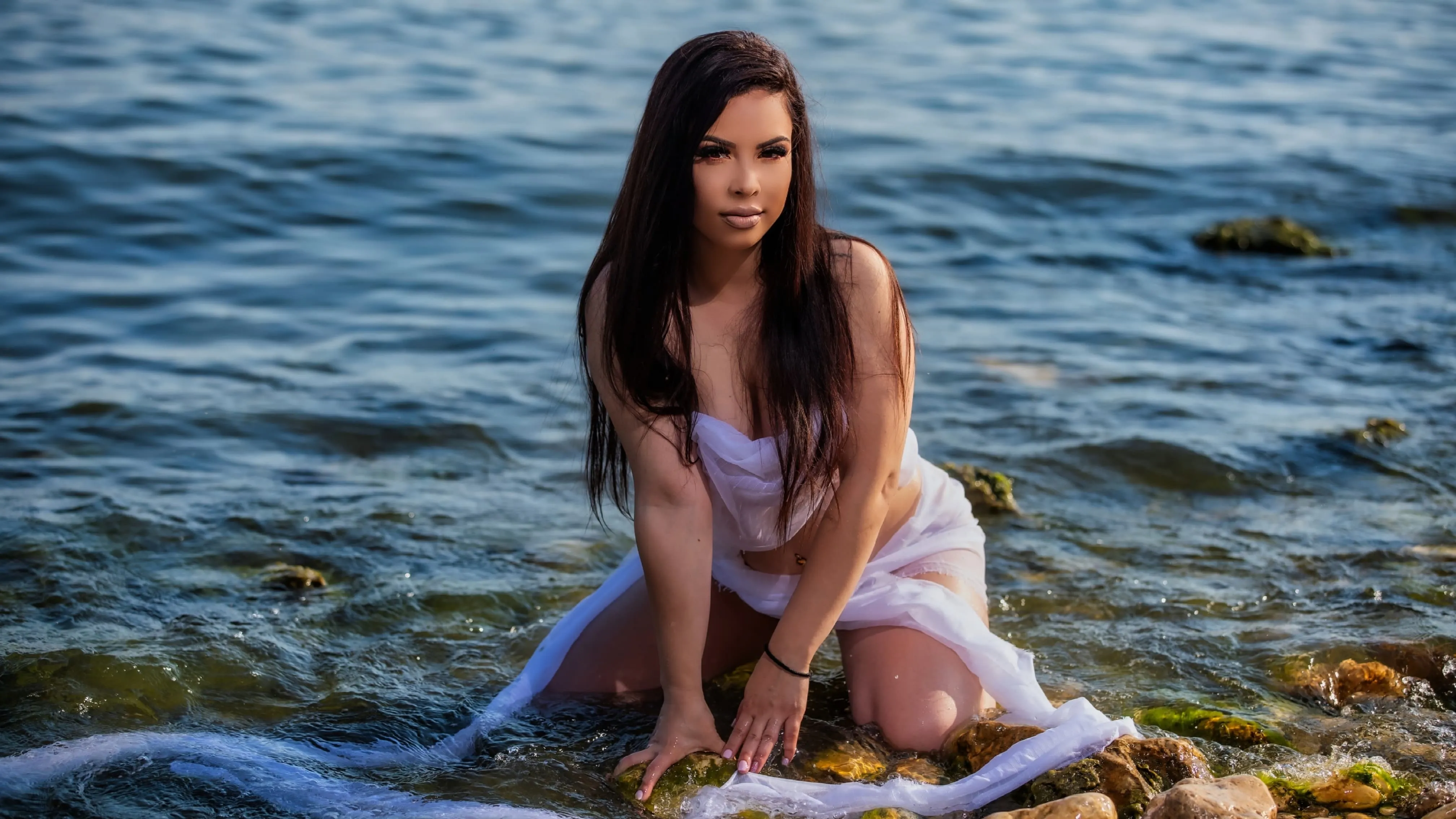 Live sex webcam photo for EllaVyxen #8016597