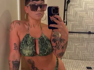 Live sex webcam photo for GoddessPixieXOXO #8457617