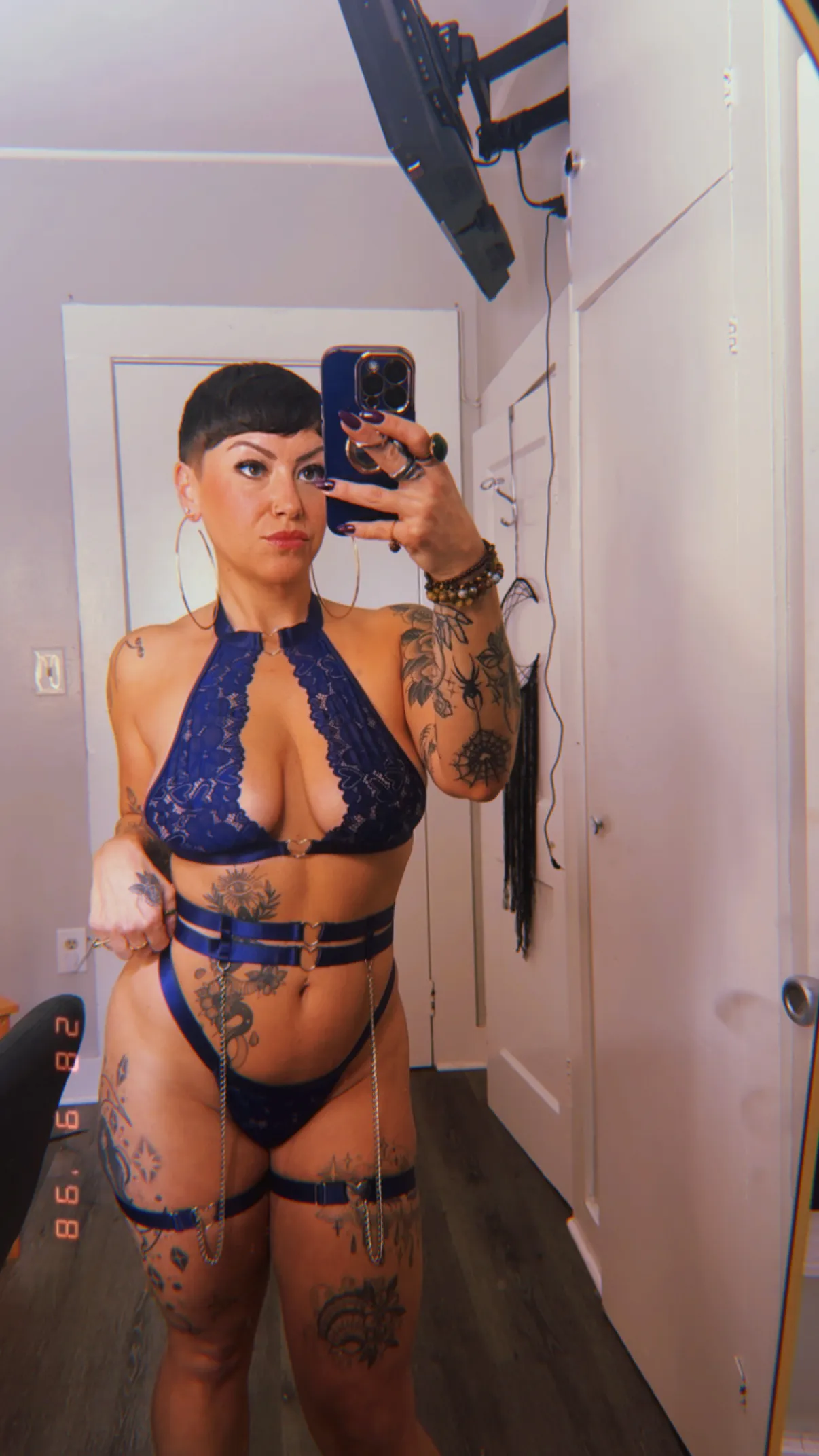 Live sex webcam photo for GoddessPixieXOXO #8204472