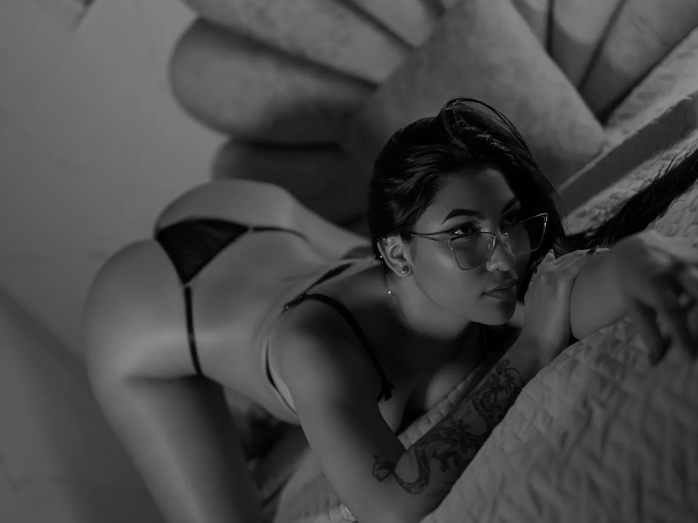 Live sex webcam photo for LilithDraven #8527407