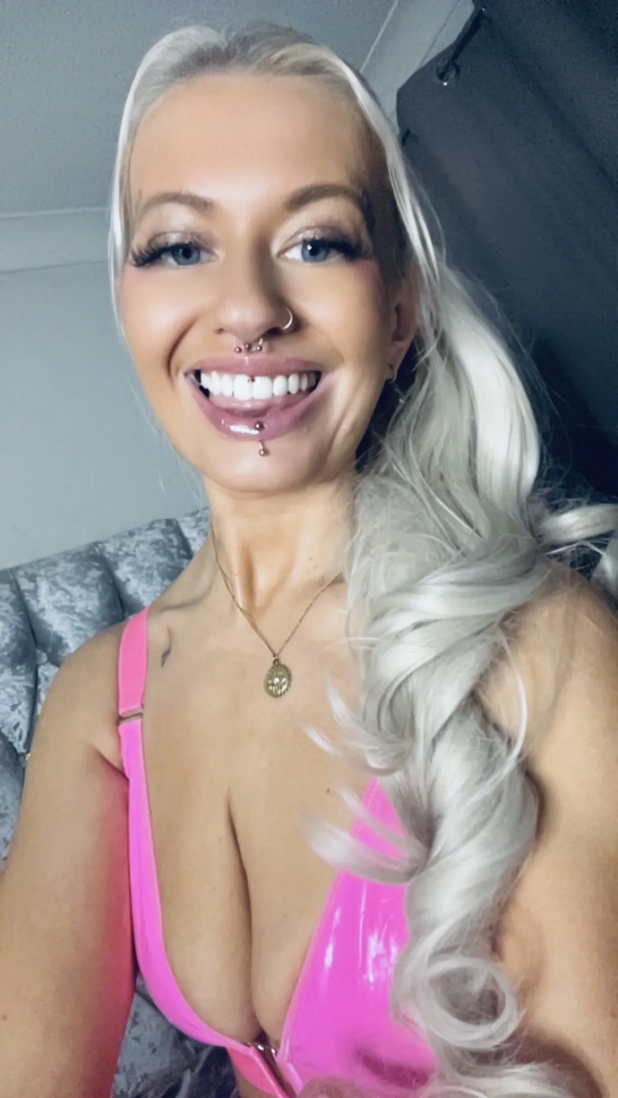 Live sex webcam photo for BabeBeth40 #8074002