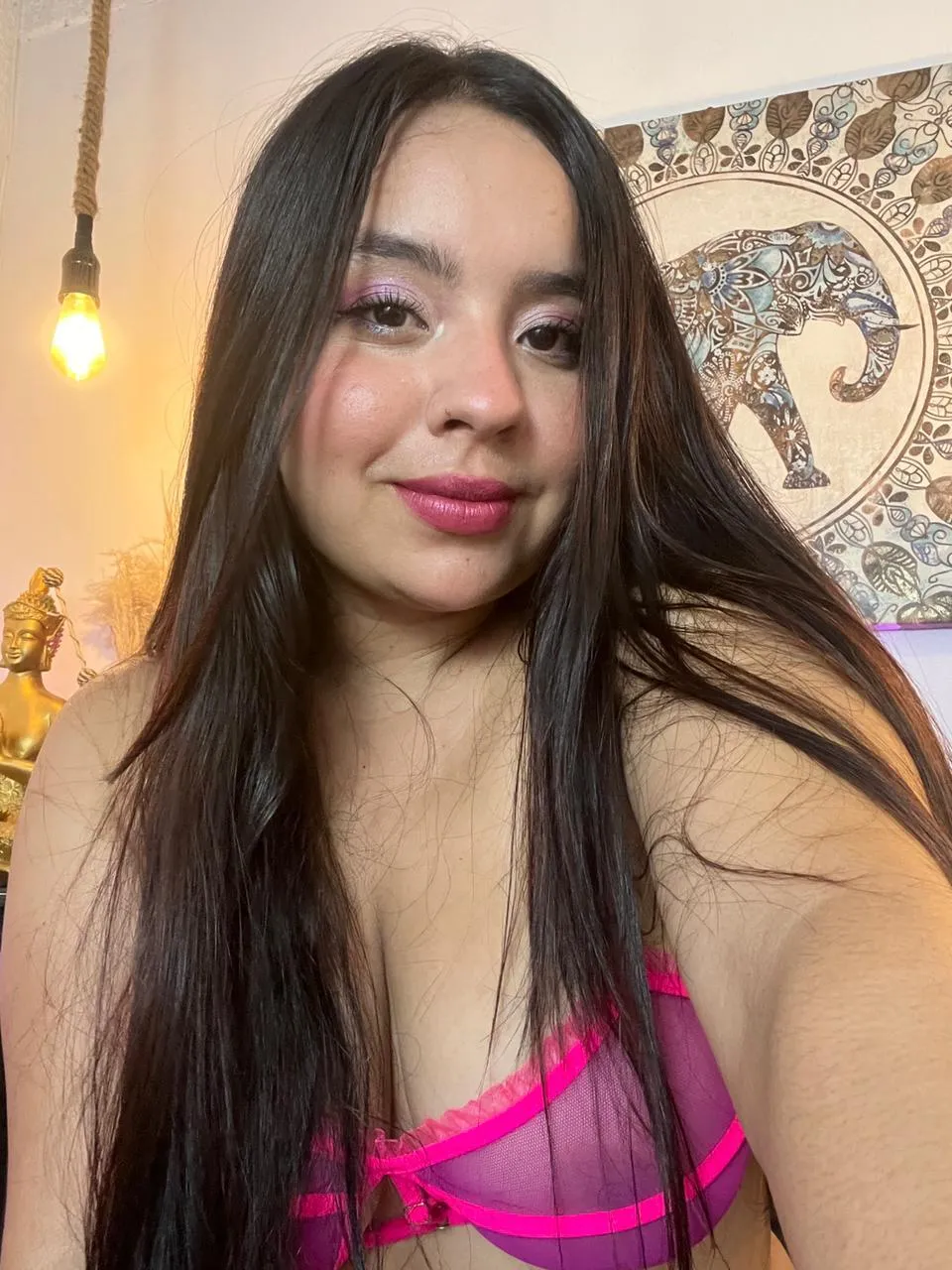 Live sex webcam photo for SammyTitss #8228175
