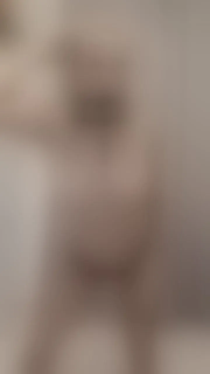 Live sex webcam photo for NadyaRubia #8111248