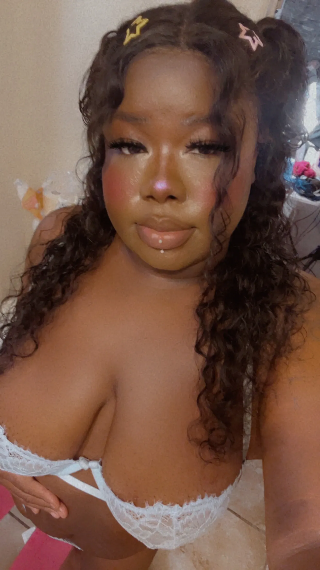 Live sex webcam photo for Heavenleighreign #8708909