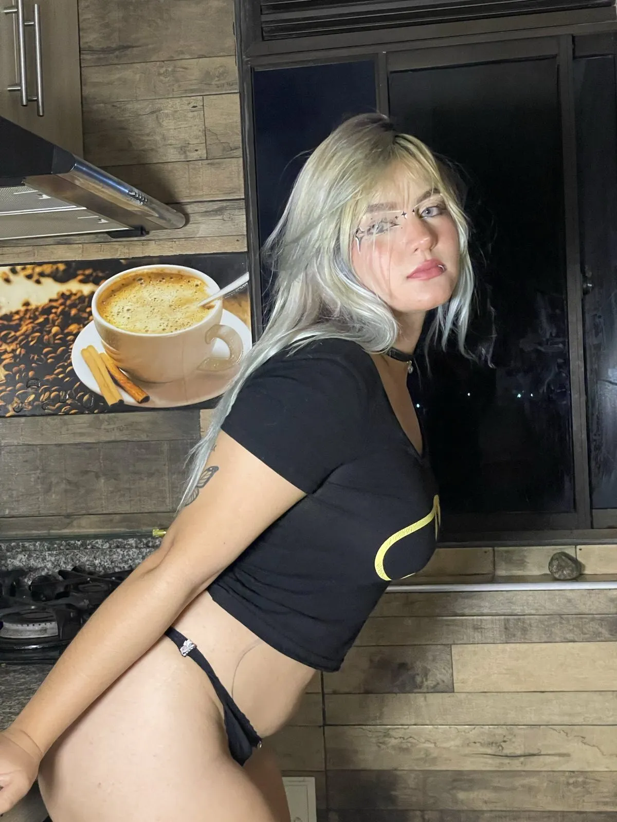 Live sex webcam photo for SkyLumen #8096659