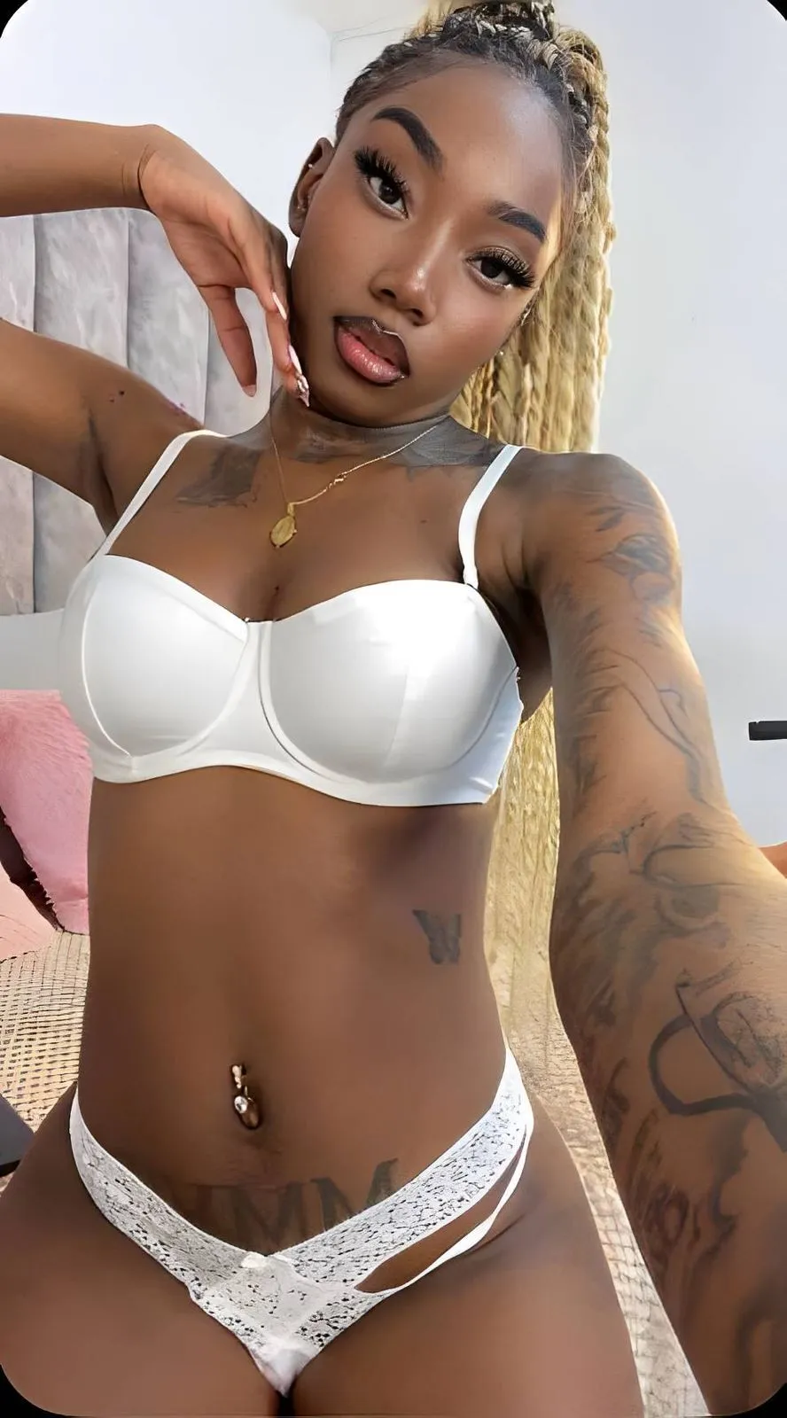Live sex webcam photo for MilanCartier #8468534