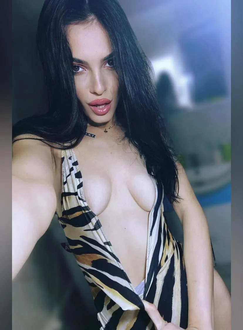 Live sex webcam photo for Scarlette_Star #8098162