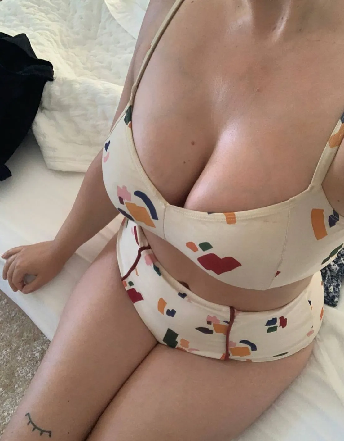 Live sex webcam photo for margotcolette #8612901
