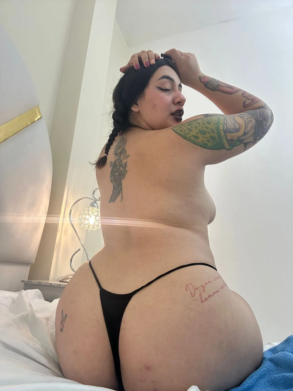 Live sex webcam photo for Victoria_terra #8150410