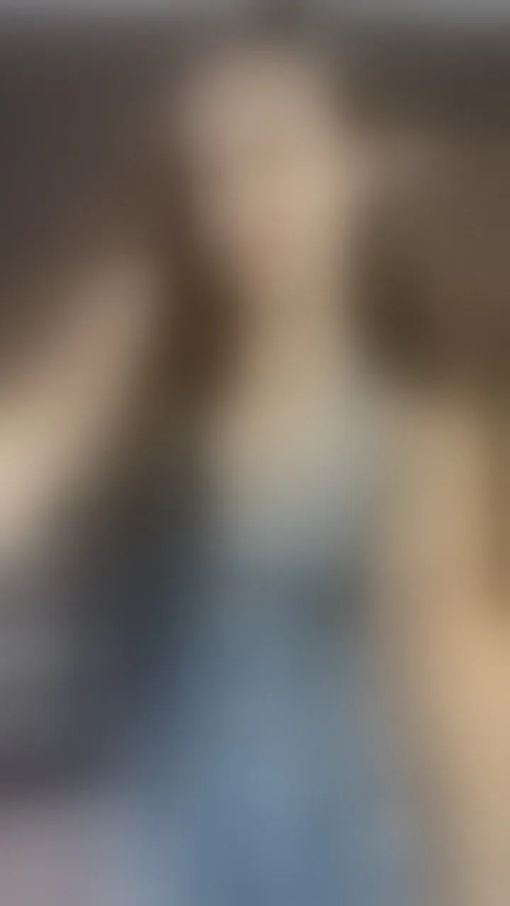 Live sex webcam photo for ValexieLux #8650684