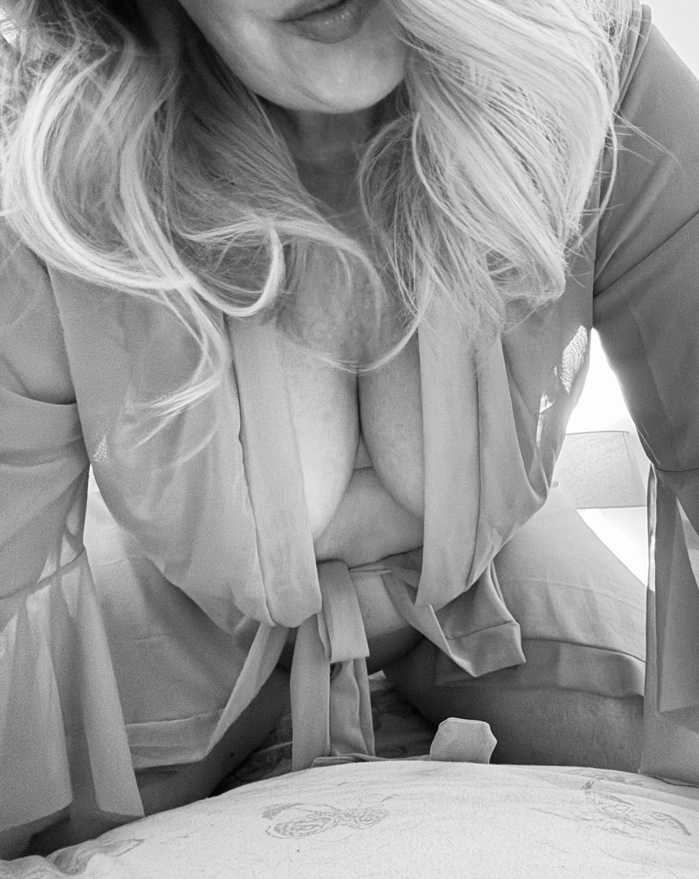 Live sex webcam photo for BlondeBridgetx #8514915