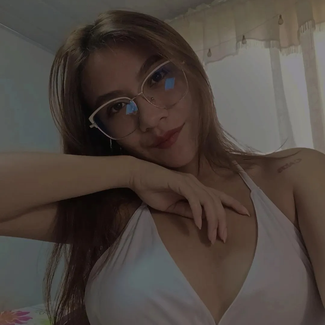 Live sex webcam photo for LeticiaHinkley #8142222