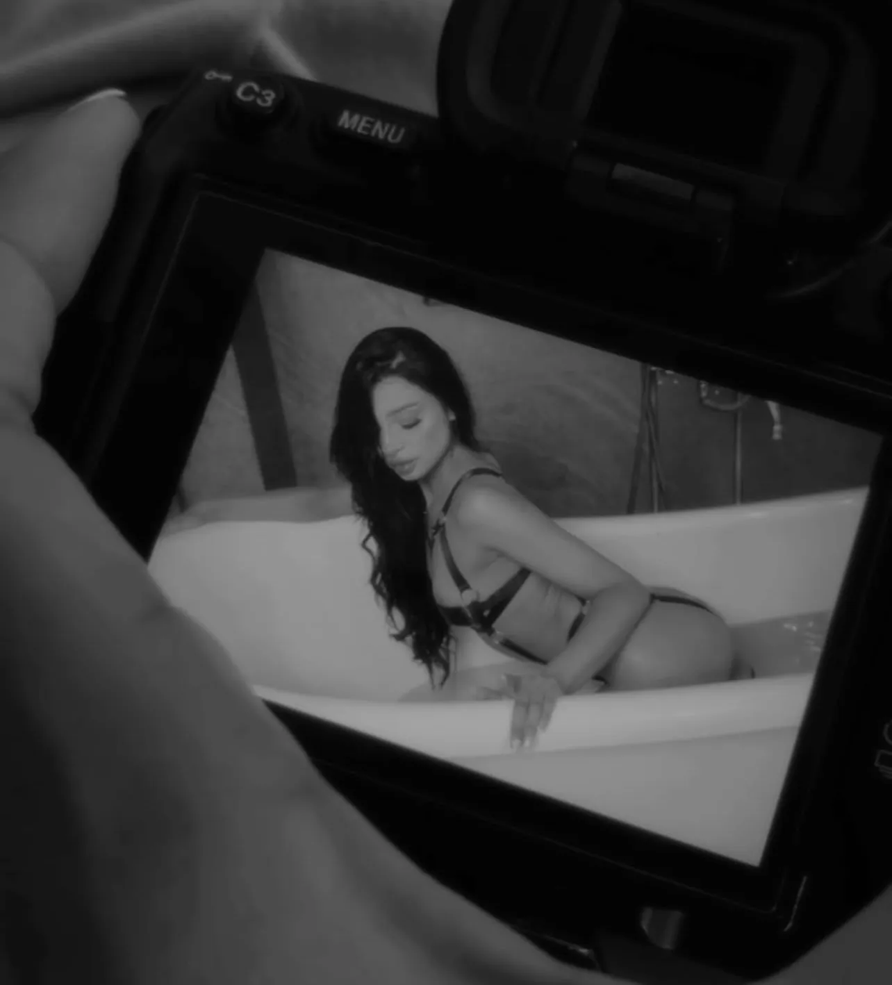 Live sex webcam photo for ThaliaColliins #8276317