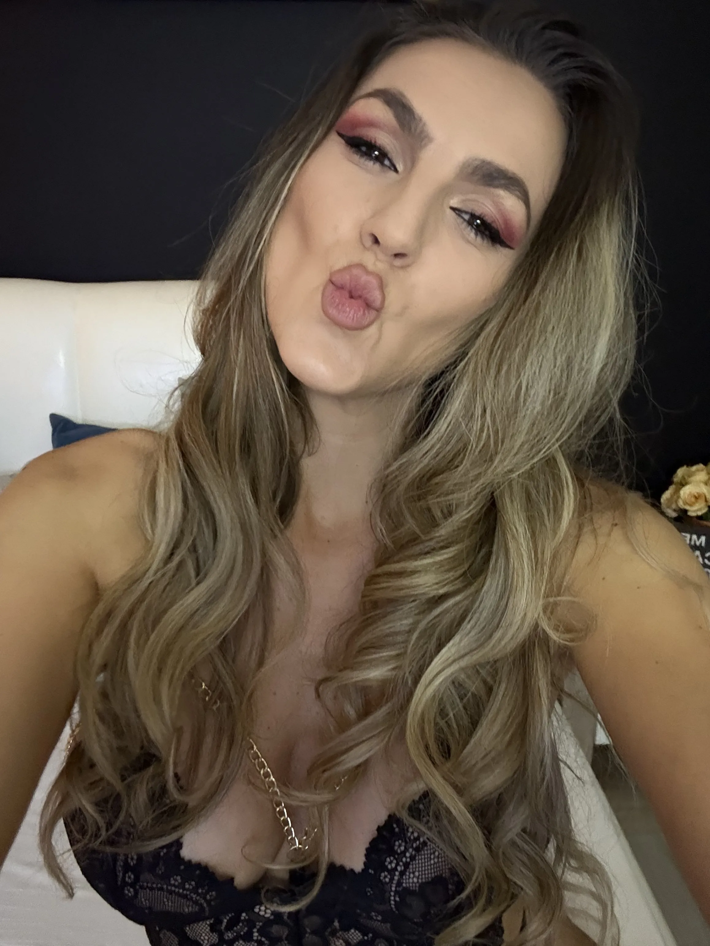 Live sex webcam photo for VanessaStevens #8529114